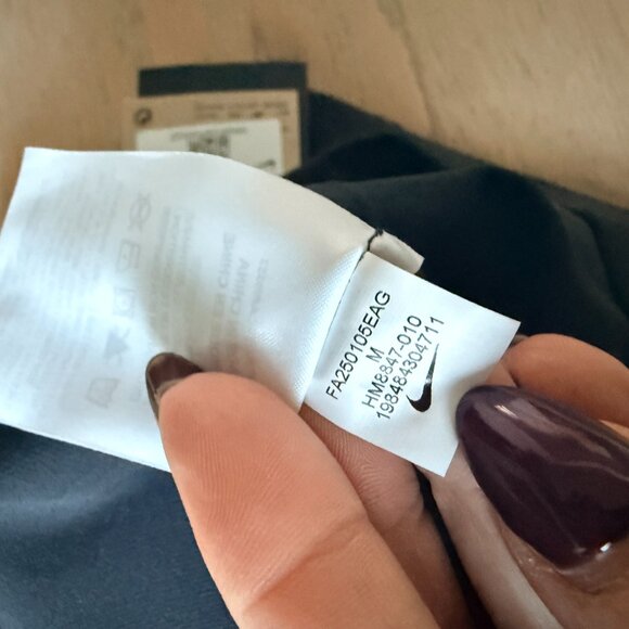 NWT Nike 24.7 PerfectStretch Dri-FIT High-Waisted Loose Barrel-Leg Pants MED - Picture 9 of 9